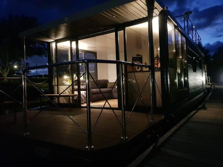 فندق Modern, Brand New Houseboat Near Amsterdam مونِكِندام المظهر الخارجي الصورة