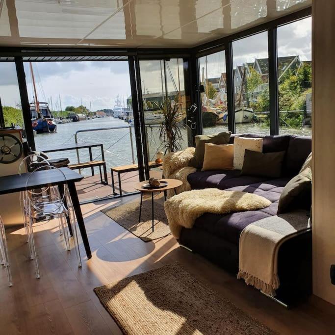 فندق Modern, Brand New Houseboat Near Amsterdam مونِكِندام المظهر الخارجي الصورة